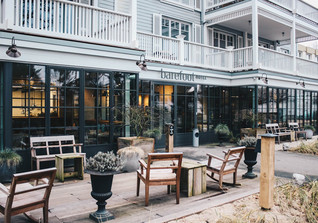 Stay in Barefoot Hotel Stay in Barefoot Hotel