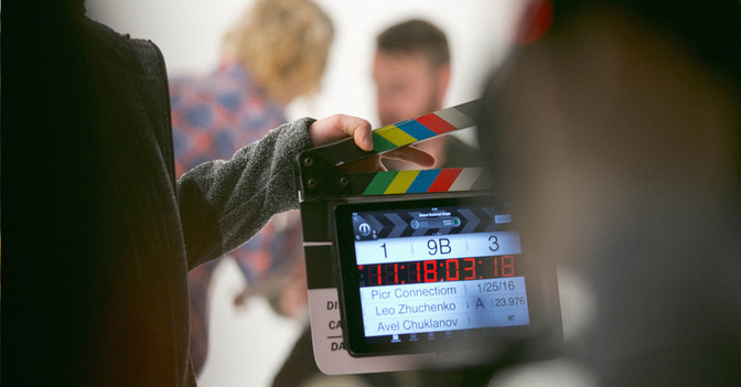 In TV Produktion spielen   In TV Produktion spielen