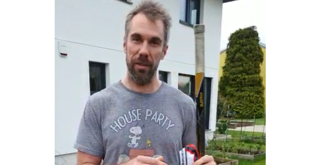  ISHA Schläger Lakos 