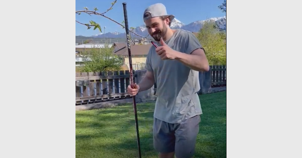  ISHA Schneider Schläger 1 