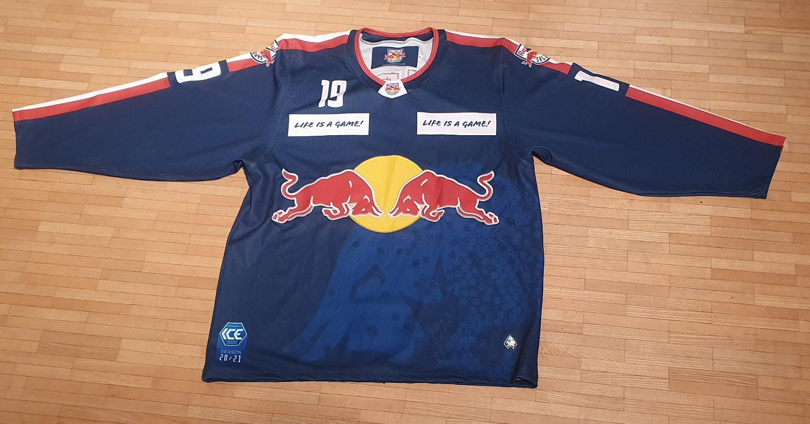  ISHA Trikot Schofield 