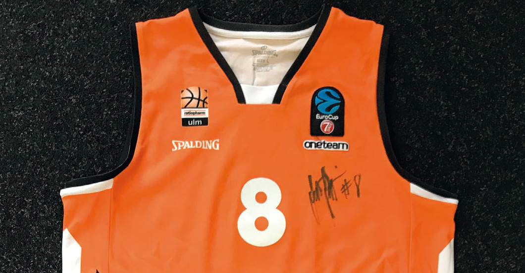  Ismet Akpinar Outfit 