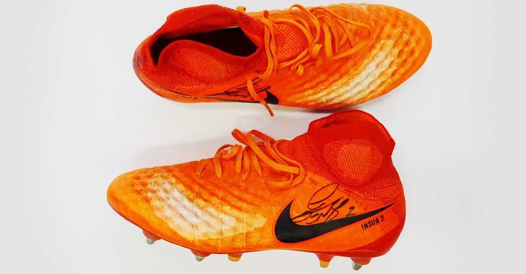  Jacke und Schuhe Insua 