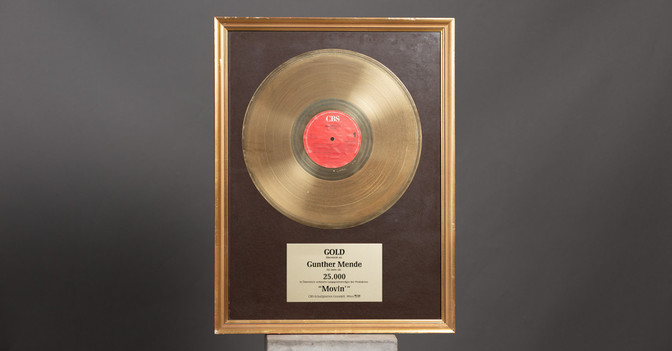 Jennifer Rush Gold Award   Jennifer Rush Gold Award