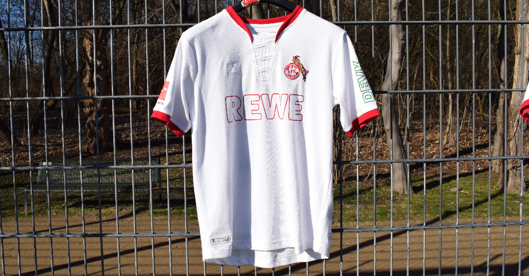 Jubiläumstrikot Schmitz   Jubiläumstrikot Schmitz