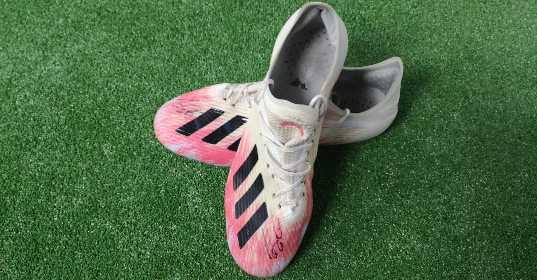  Karazor Schuhe signiert 