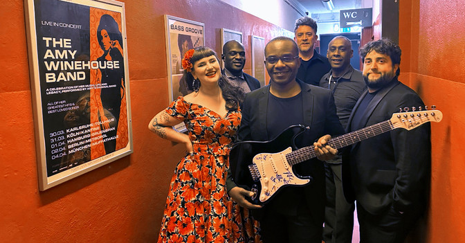  KH Winehouse Gitarre 