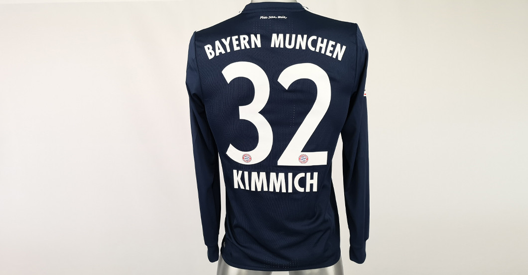 Kimmichs Pokaltrikot   Kimmichs Pokaltrikot