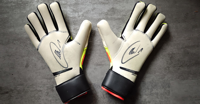KiO Neuers Handschuhe   KiO Neuers Handschuhe