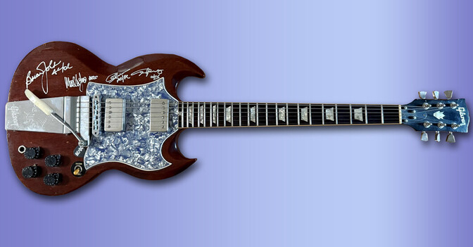  KL ACDC Gitarre 