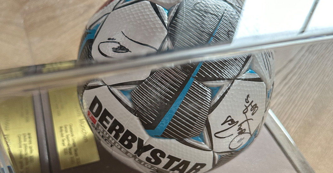 KL Bayern Ball    KL Bayern Ball