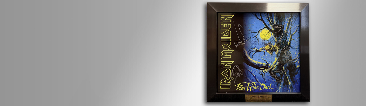  KL Iron Maiden Dark LP 