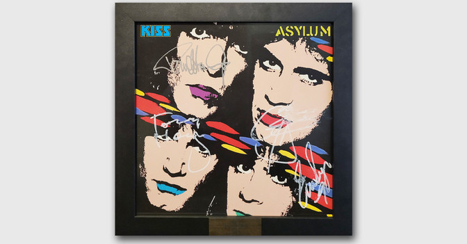  KL KISS Asylum 