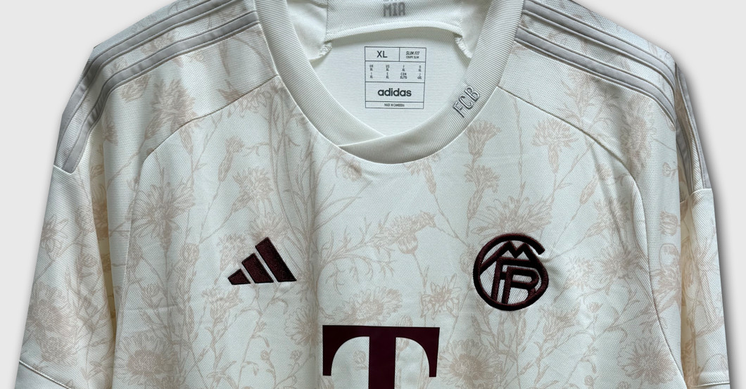 KL Sondertrikot FC Bayern   KL Sondertrikot FC Bayern