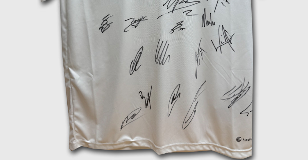 KL Trikot FC Bayern Gold    KL Trikot FC Bayern Gold