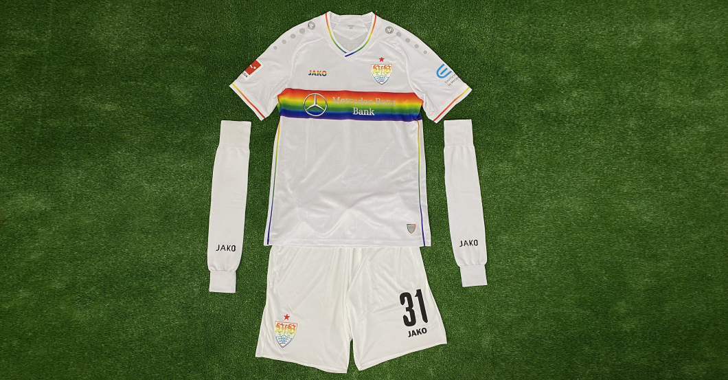  Klimowicz Outfit signiert 