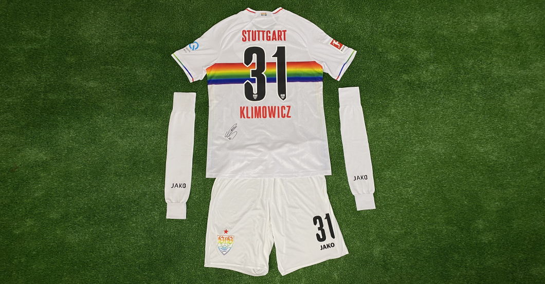  Klimowicz Outfit signiert 