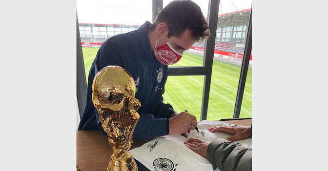  Klose Trainingsanzug  