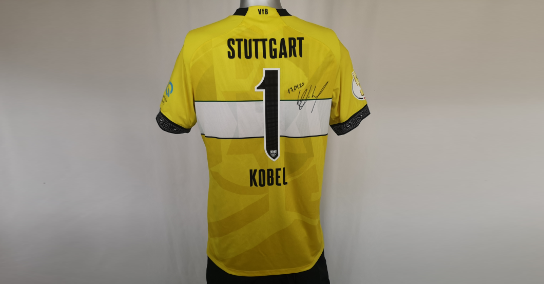 Kobel Pokal signiert   Kobel Pokal signiert