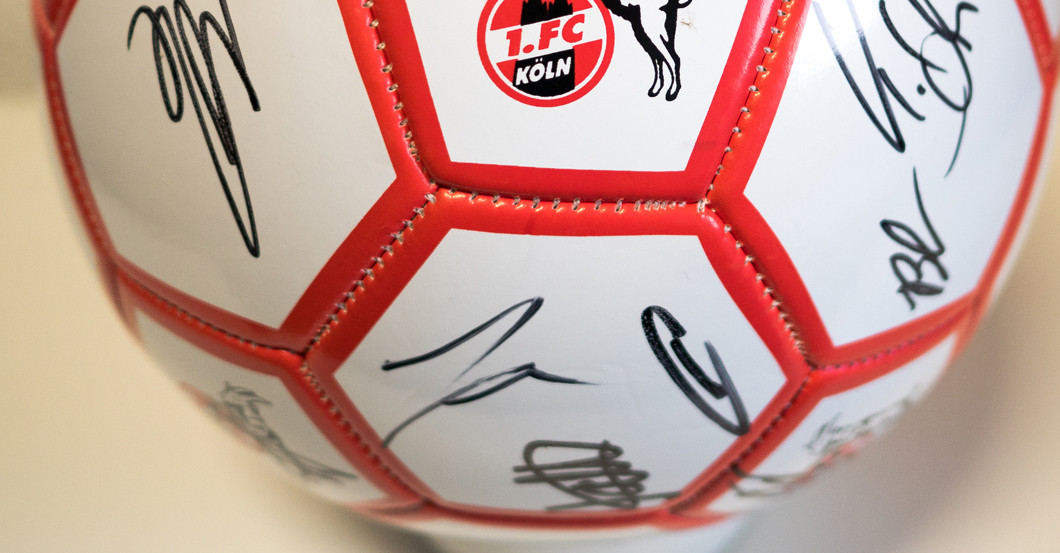  Köln Fußball teamsigniert 