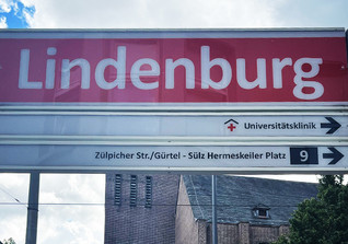 Köln Haltestellenschild   Köln Haltestellenschild