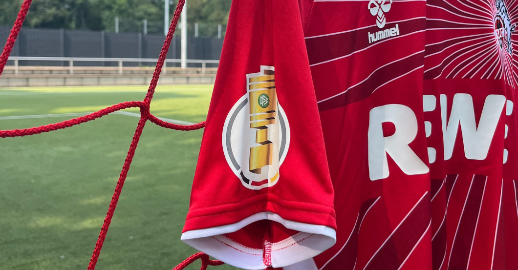 Köln Pokal Trikot Pauli   Köln Pokal Trikot Pauli