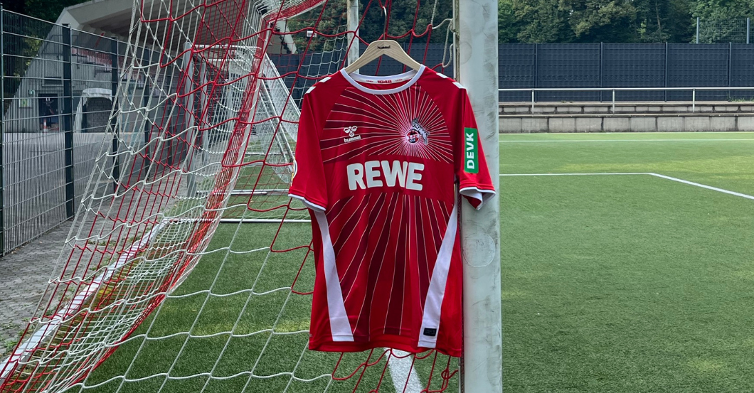 Köln Pokal Trikot Pauli   Köln Pokal Trikot Pauli