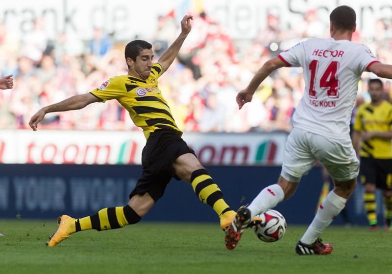 Köln-Spiel neben Hennes   Köln-Spiel neben Hennes