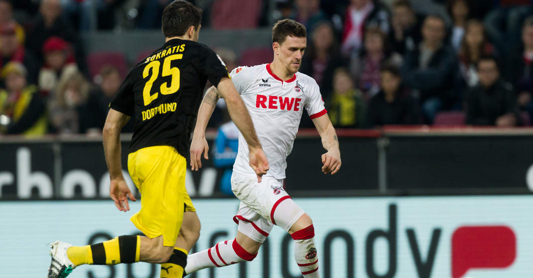 Köln vs. BVB neben Hennes   Köln vs. BVB neben Hennes