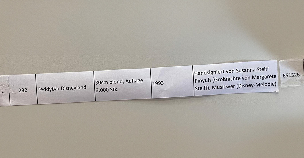 KP Steiff Disneyland   KP Steiff Disneyland