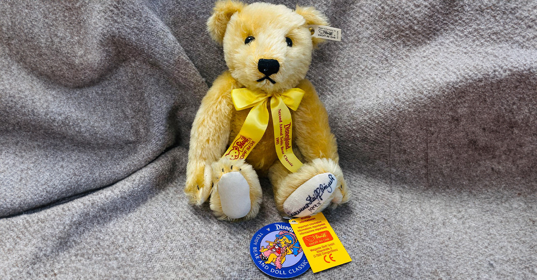 KP Steiff Disneyland   KP Steiff Disneyland