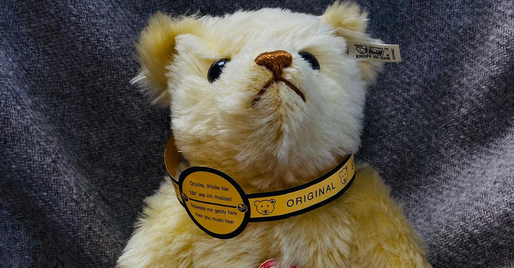 KP Steiff Musik Bär    KP Steiff Musik Bär