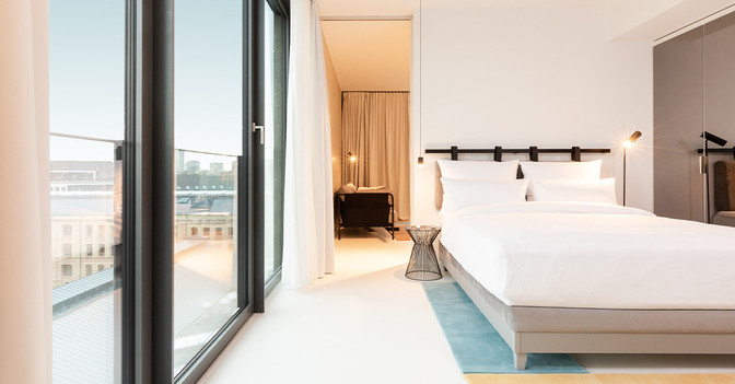 KPM Hotel Deluxe Suite   KPM Hotel Deluxe Suite