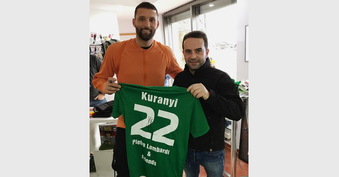 Kuranyi Spieleroutfit   Kuranyi Spieleroutfit