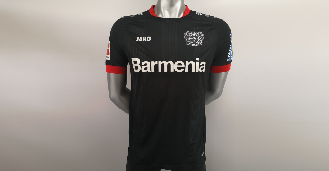  L. Bender Trikot signiert 