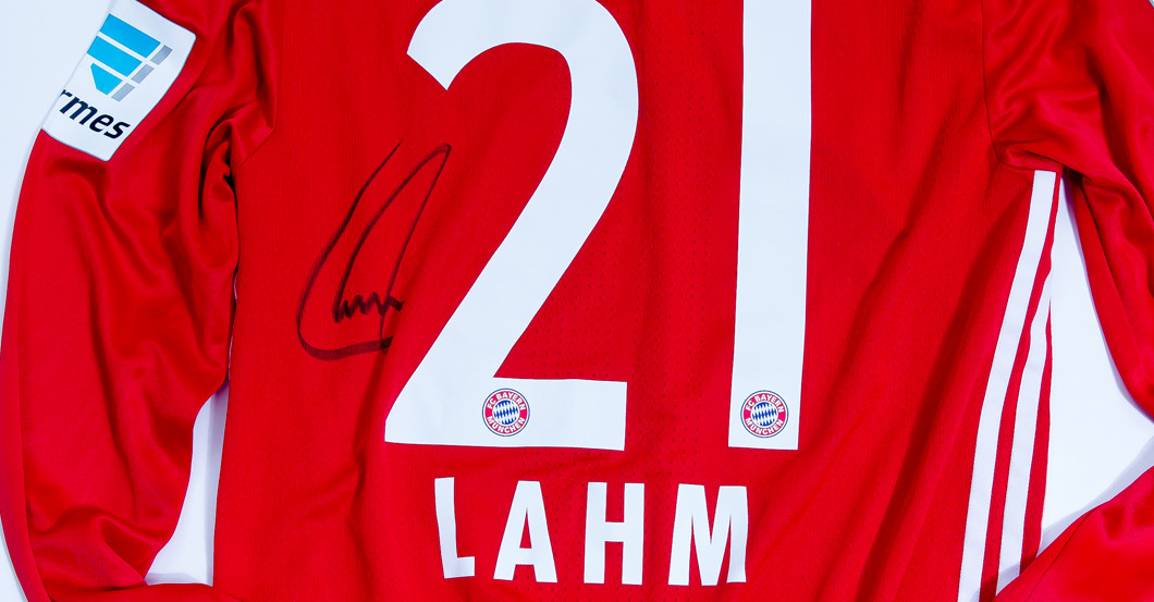  Lahms getragenes Trikot 