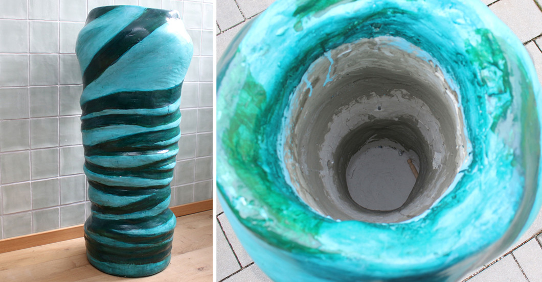 Laura Vase   Laura Vase