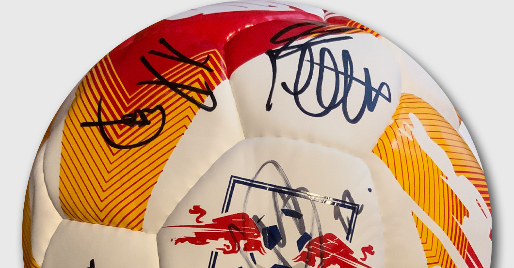  Leipzig signiert Ball 