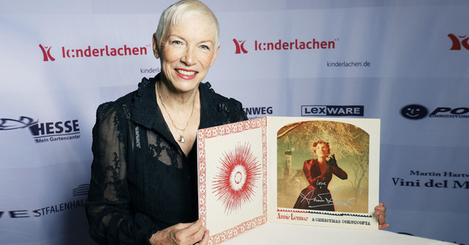 Lennox Christmas offen   Lennox Christmas offen