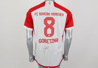  Leon Goretzka FCB-Trikot 