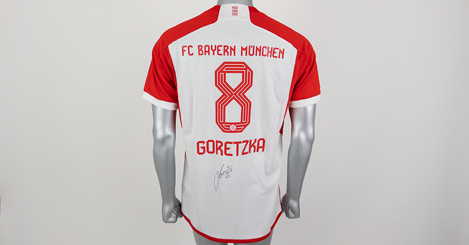 Leon Goretzka FCB-Trikot   Leon Goretzka FCB-Trikot