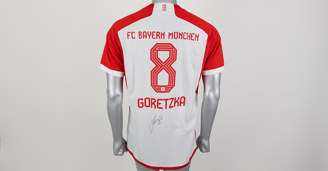Leon Goretzka FCB-Trikot   Leon Goretzka FCB-Trikot