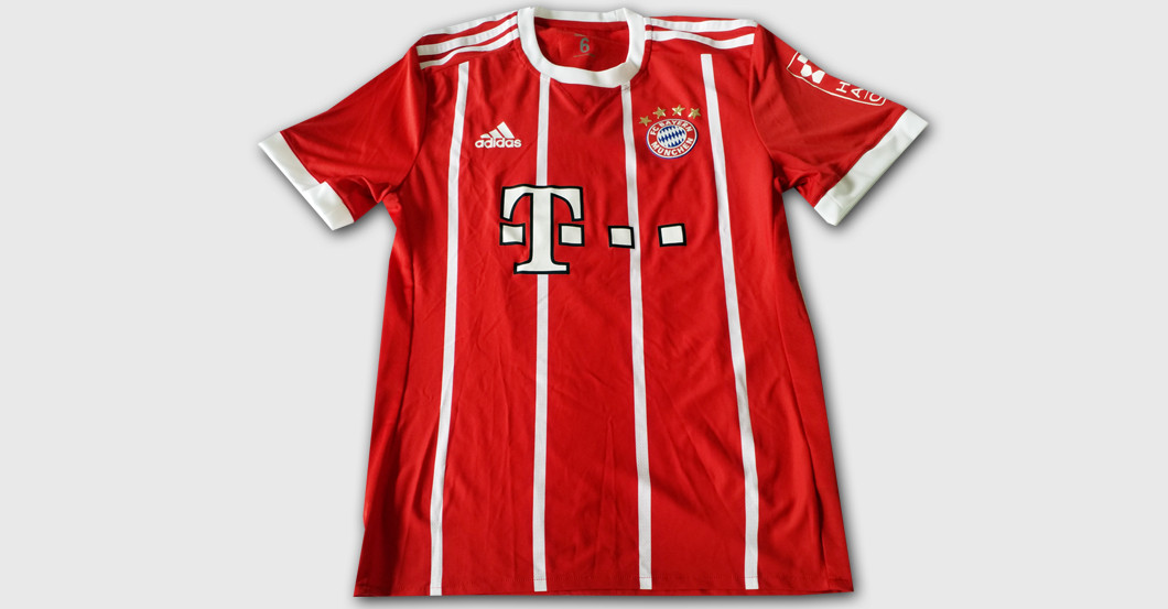  Letztes FCB Trikot James 