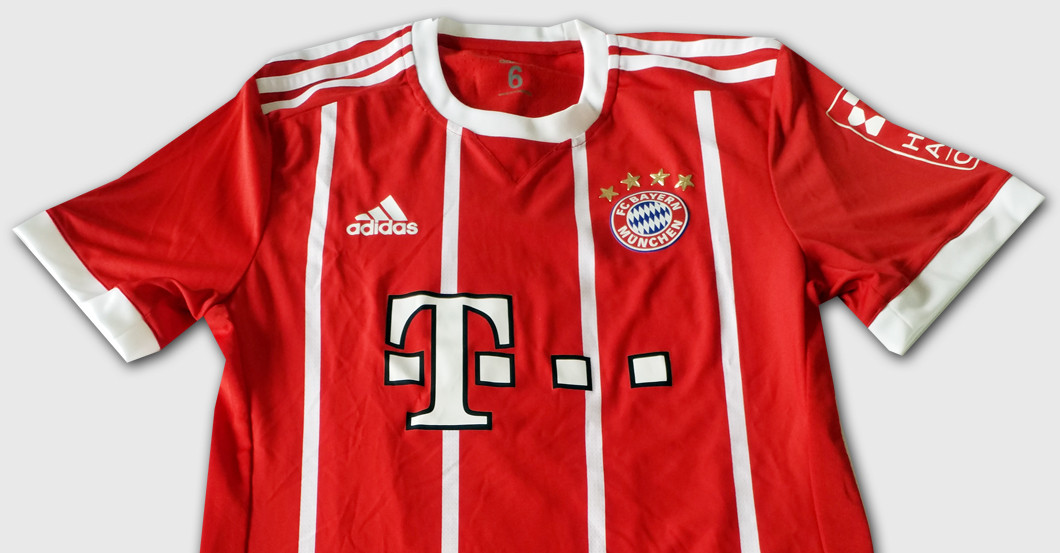  Letztes FCB Trikot James 