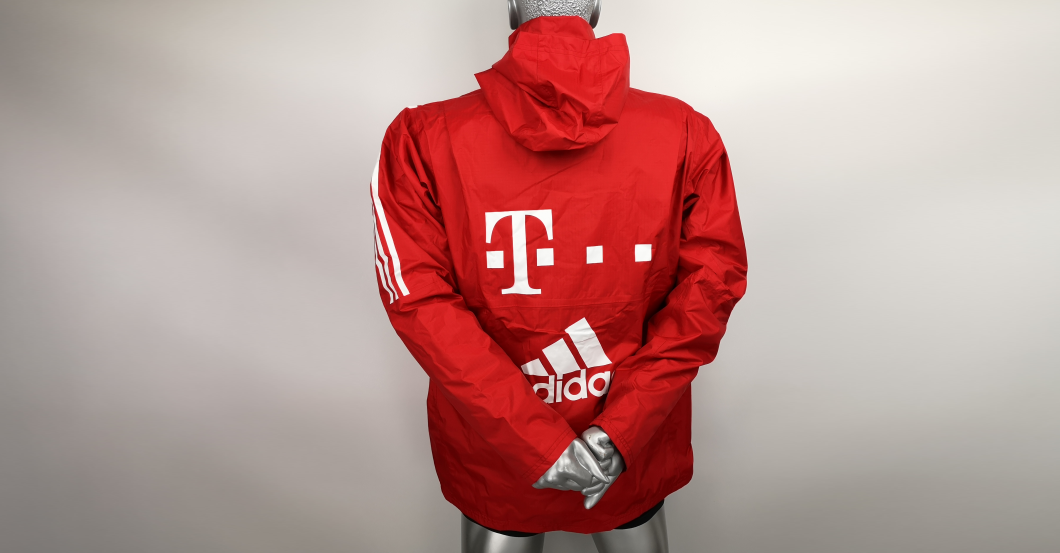  Lewandowskis Regenjacke  