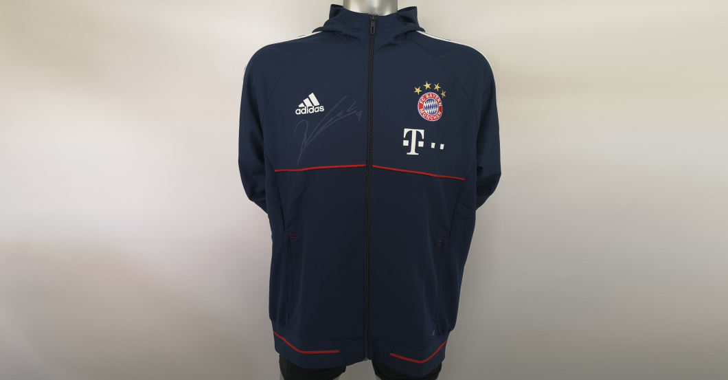  Lewandowskis Regenjacke  