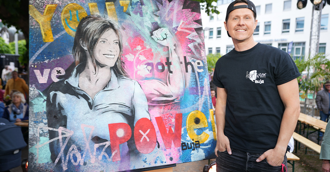 Live Spraying   Live Spraying