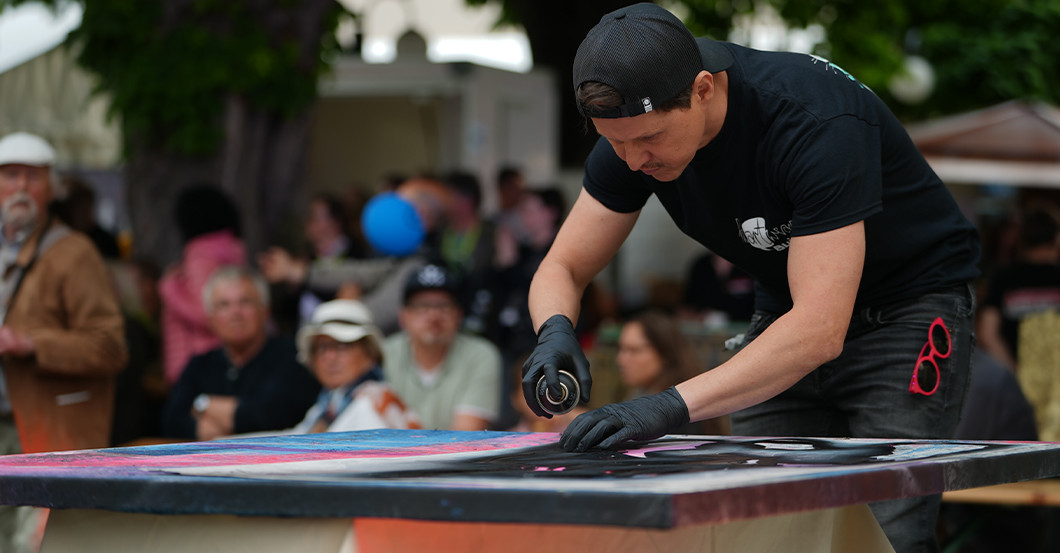 Live Spraying   Live Spraying