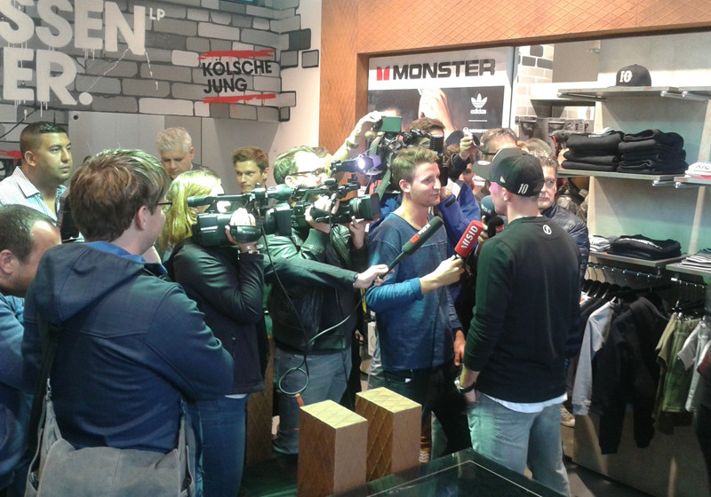  Lukas Podolskis Pulli 