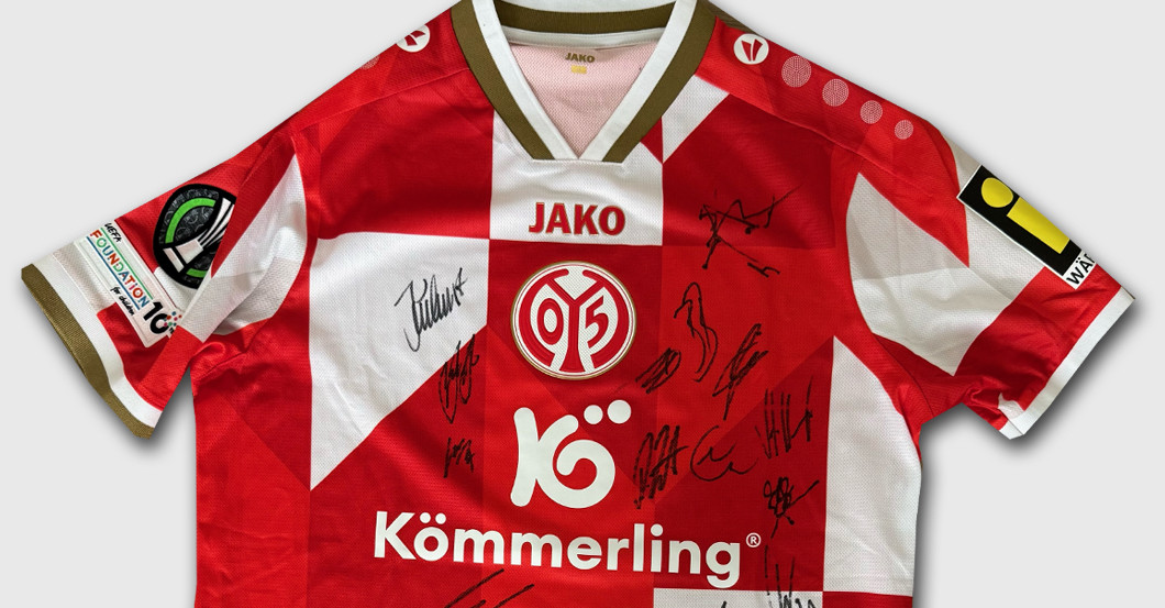  Mainz 05 teamsigniert 